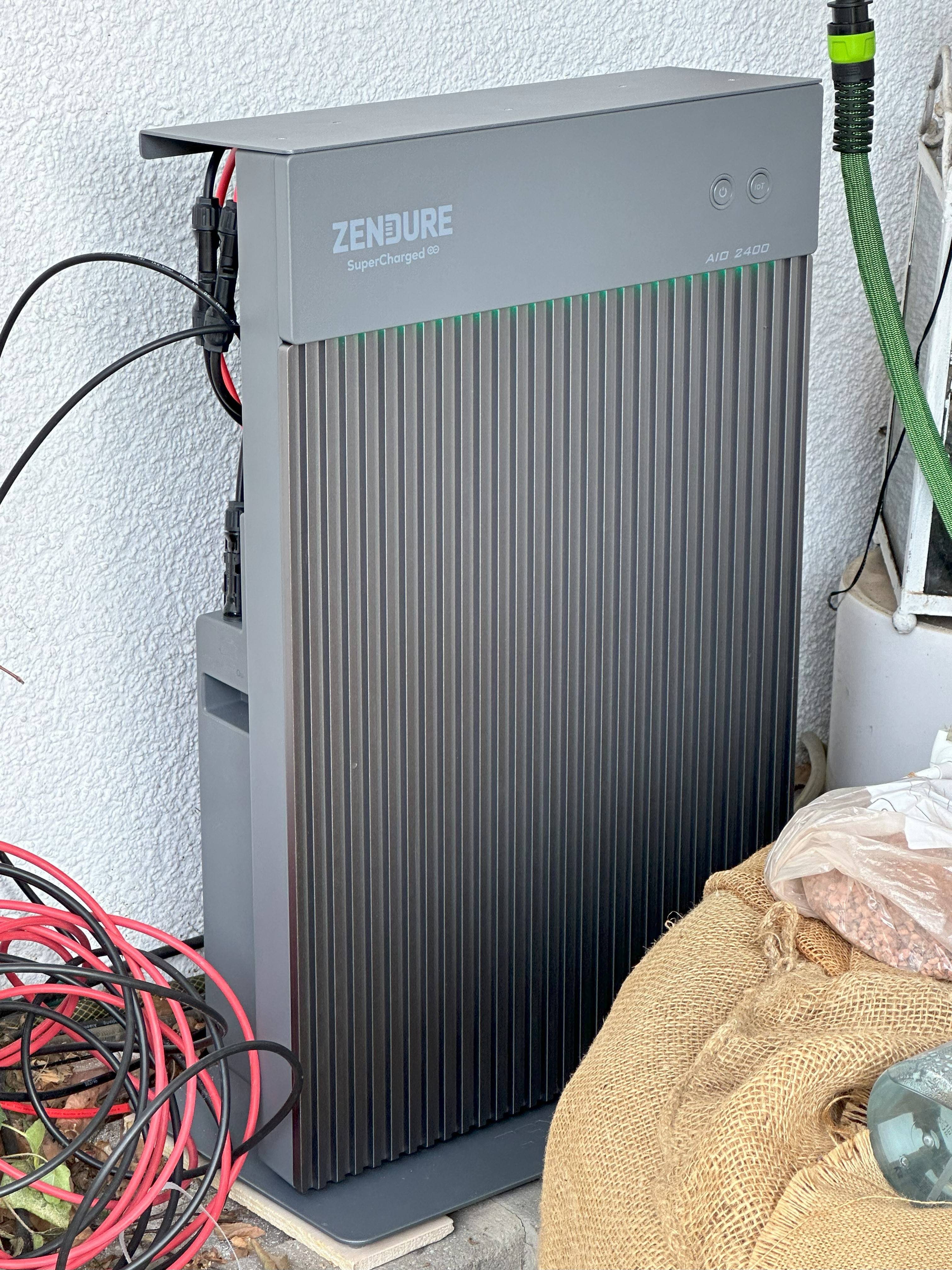 Zendure Balkonkraftwerk Speicher AiO inkl. APSystems EZ1-M mit 0% MwSt nach §12 Abs. 3 UstG