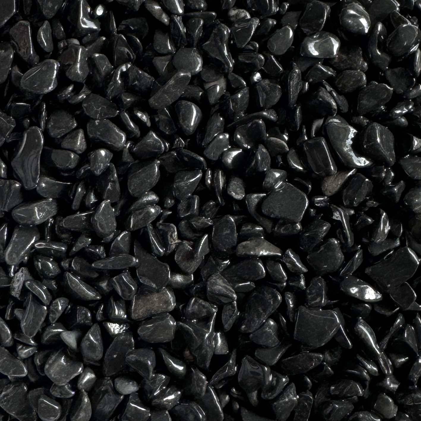 Steinteppich Epoxidharz Set Innen & Außen (ca. 224kg / 16-20m²) | 200kg 2-4mm Marmorkies + 24L, 2K Epoxidharz Bindemittel | (Nero Ebano)