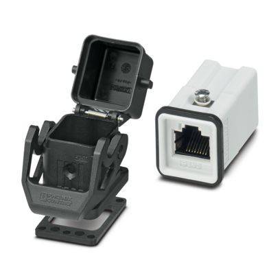 Netzwerkadapter: offenes schwarzes Gehäuse mit Befestigungshalterung, angrenzender weißer Stecker mit Ethernet-Anschluss