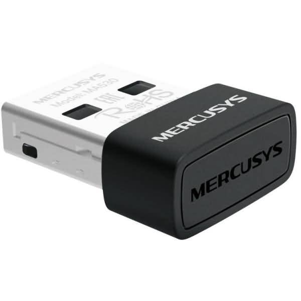 Nahaufnahme eines Mercusys USB-WLAN-Adapter-Dongles, schwarz-weiß mit dem aufgedruckten Markennamen.
