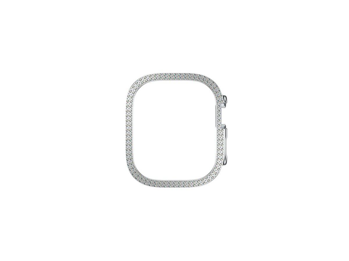 Ein silbernes, mit Diamanten besetztes rechteckiges Uhrenarmband oder Kettenglied mit einer Schließe auf der rechten Seite, gezeigt auf weißem Hintergrund.