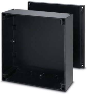 Eine schwarze, leere, offene rechteckige Metallbox mit Befestigungslöchern, vor einem schlichten Hintergrund.