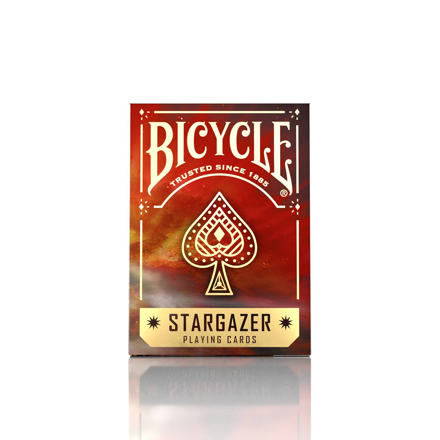 Bicycle Stargazer Spielkartenkiste mit rot-orangefarbigem Kosmik-Design und großem Pik-Symbol; Text „Bicycle