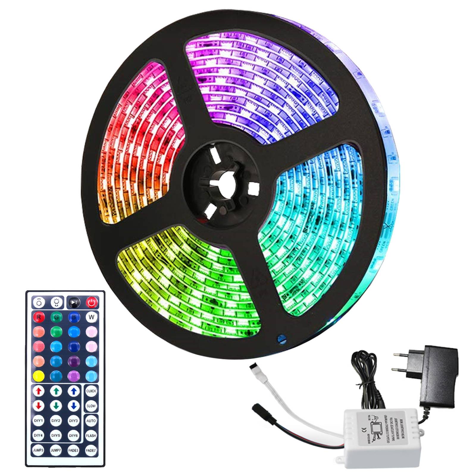 RGB LED-Streifen-Lichtrolle mit Fernbedienung, Netzteil und Controller auf weißem Hintergrund.