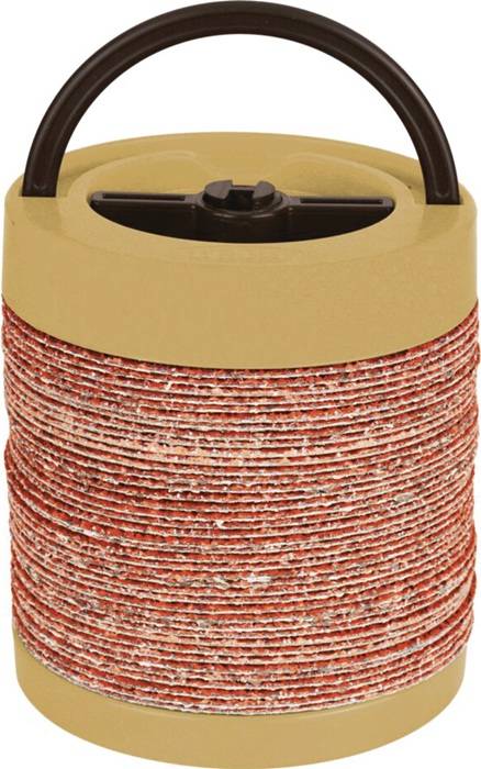 Ein zylindrischer Behälter mit einem beigen Deckel und einem strukturierten, gestreiften Muster, das roten und weißen Sandschichten ähnelt. Er wirkt robust und industriell.