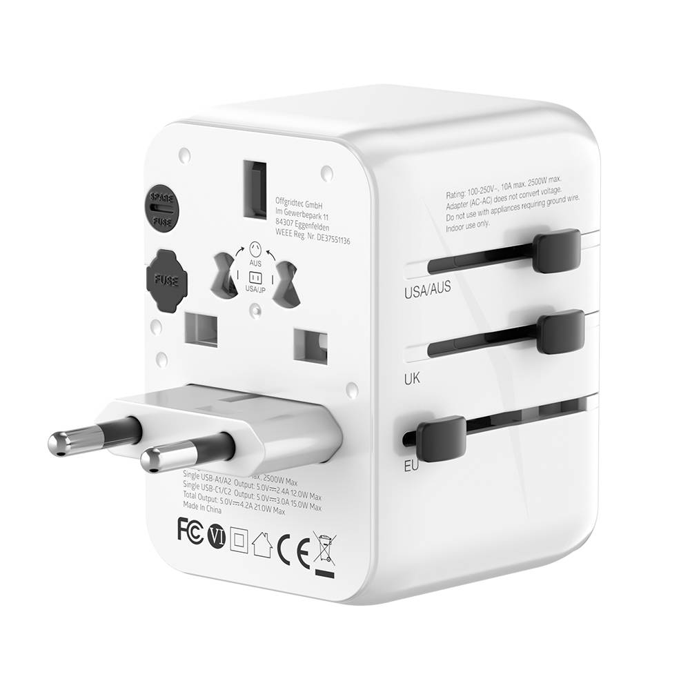 Offgridtec Reiseadapter Universal Weltweit Schuko 2x USB-A und 2x USB-C Weiß