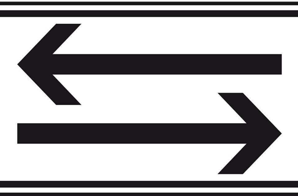 Schild Pfeil links- und rechtsweisend, Aluminium Typ 0, reflektierend, 600x330mm, DIN 67520