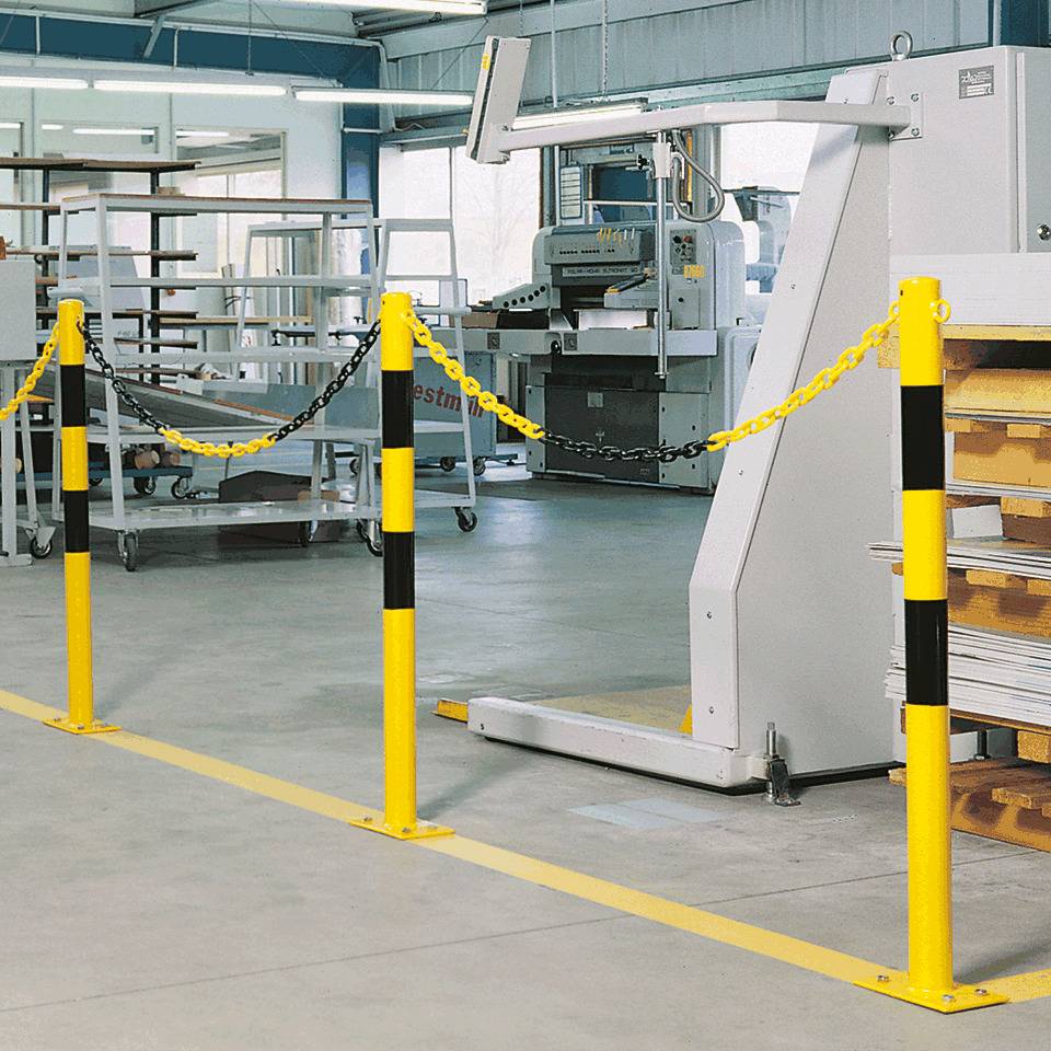 K.57 Absperrpfosten Bern,2 Kettenösen,zum Aufdübeln,gelb/schwarz,70x70mm,1000mm