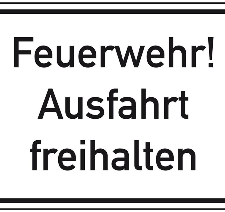 Hinweisschild Feuerwehr! Ausfahrt freihalten, Aluminium RA0, reflektierend, 600x450mm, DIN 67520
