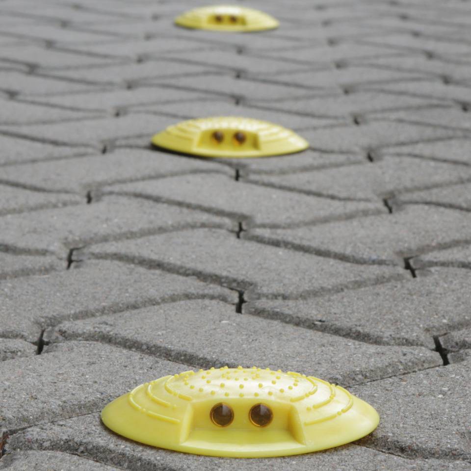 Markierungsnägel Typ R4, mit 4 Reflektoren, gelb, Kunststoff, Ø 120mm