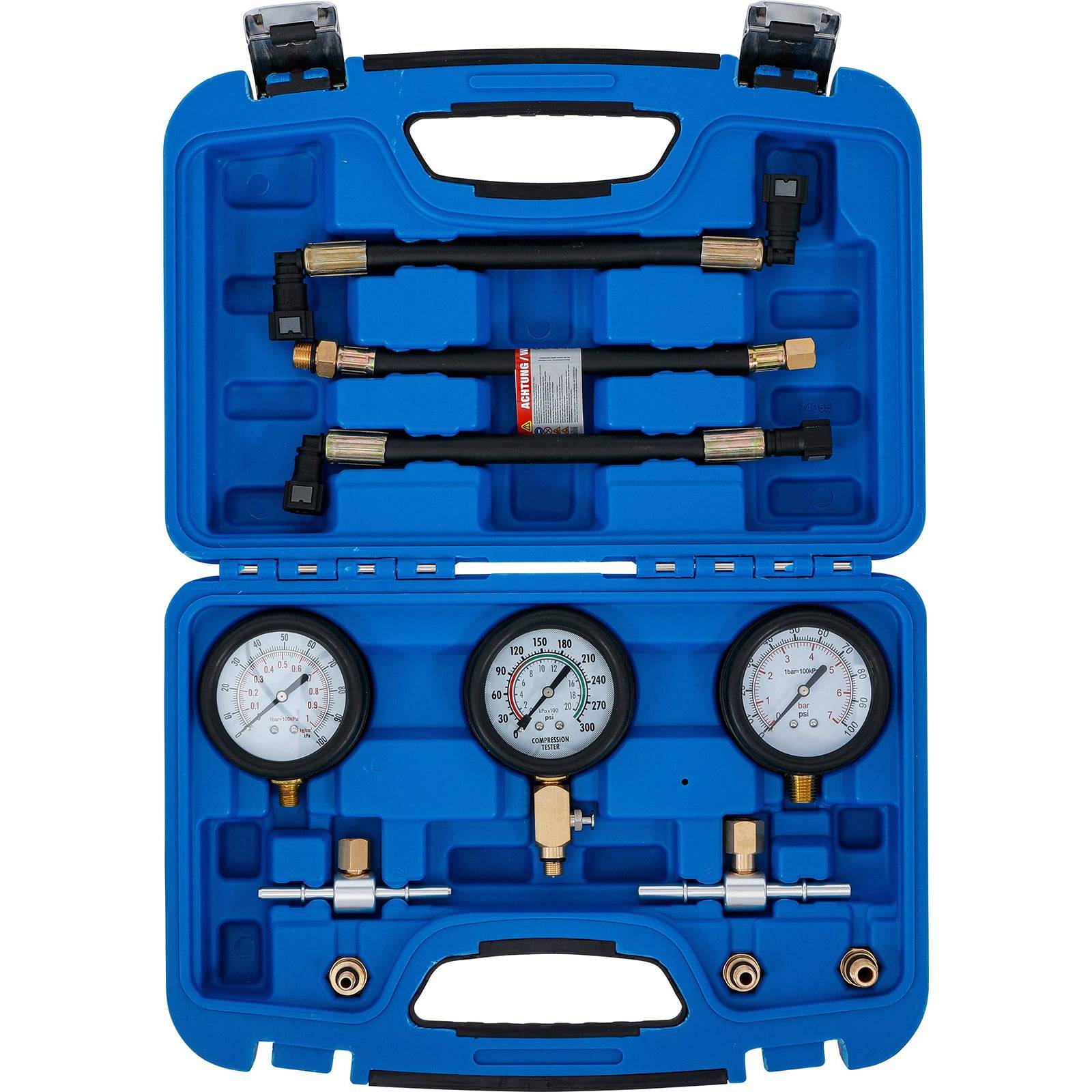 Ein blauer Kunststoffkoffer, der einen Kraftstoffeinspritzdruck-Prüfsatz enthält. Umfasst drei Druckmessgeräte mit Verbindungsschläuchen und Anschlüssen.