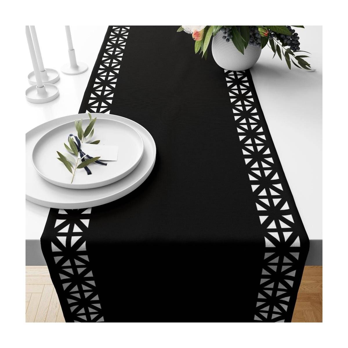 Tischläufer für Zuhause und Garten mit Laserschnittmuster, 140x40 cm aus Polyester Schwarz