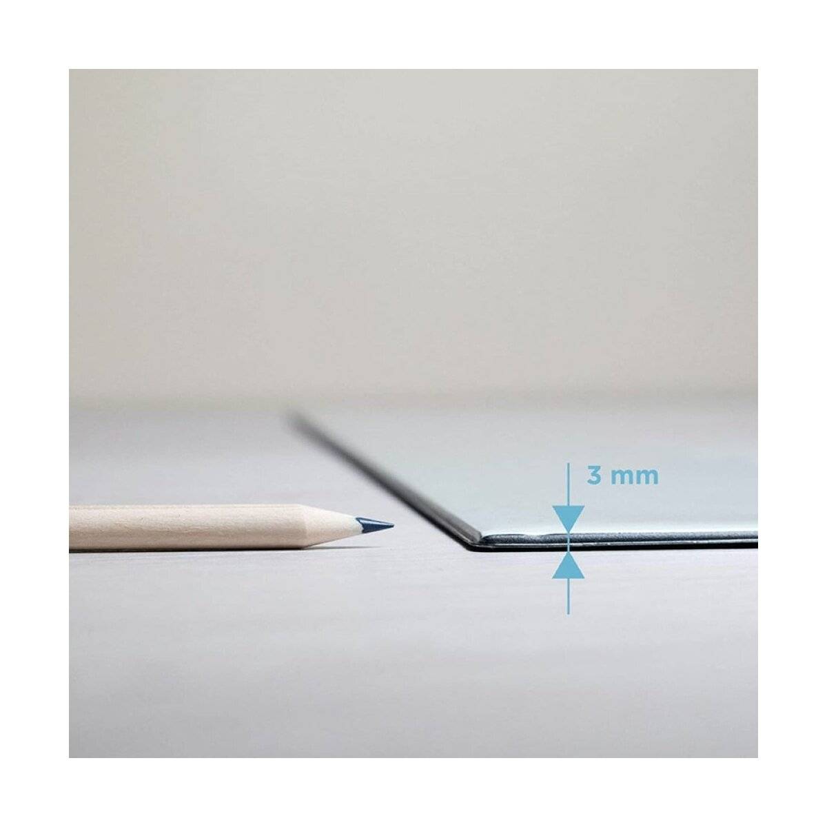 Funktionale Schreibtischunterlage 49,5 x 34,5 cm - wasserfest und kratzfest - Pink mit niedlichem Motiv