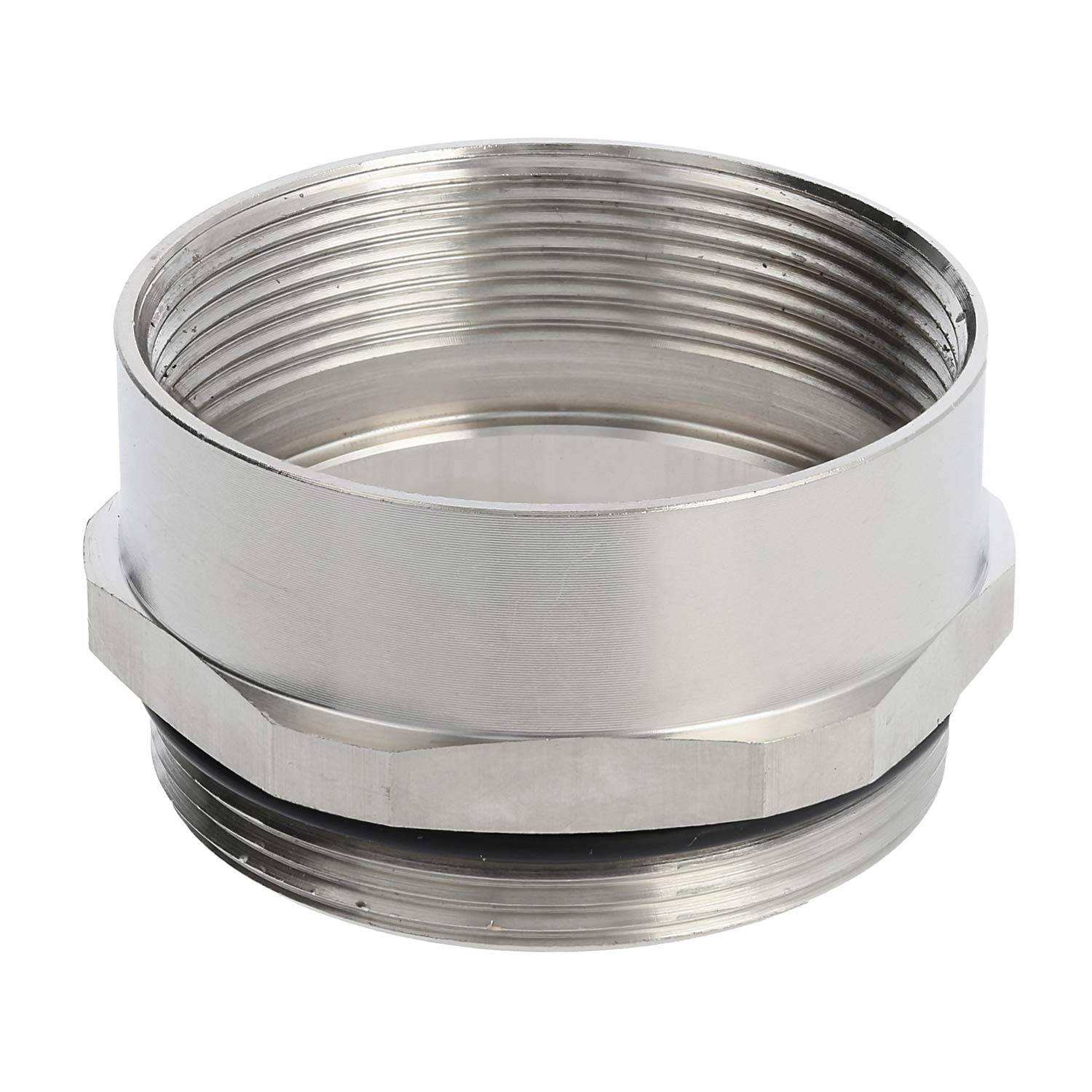 Eine Stahlrohrkupplung mit Außengewinde, verwendet zur Verbindung von Rohrleitungen. Die metallische Oberfläche reflektiert das Licht und zeigt geriffelte Gewinde.