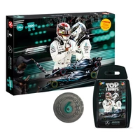 Mercedes Formel 1 Spielepaket: Puzzle + Top Trumps Kartenspiel + Sammler-Münze für Motorsport-Fans Mercedes Formel 1 Spielepaket: Puzzle + Top Trumps Kartenspiel + Sammler-Münze für Motorsport-Fans