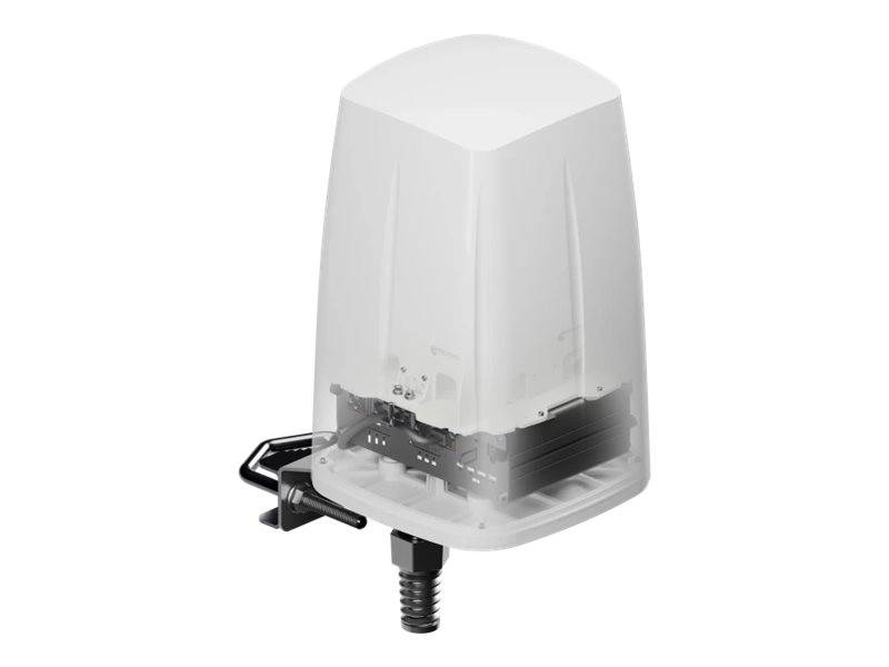 Transparente Schutzabdeckung für eine mechanische Vorrichtung oder einen Sensor mit Montageklammer und Gewindeverbinder.