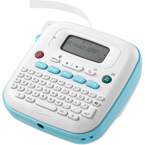 Tragbarer Etikettendrucker in Weiß und Türkis mit kleinem LCD-Display und QWERTY-ähnlicher Tastatur.