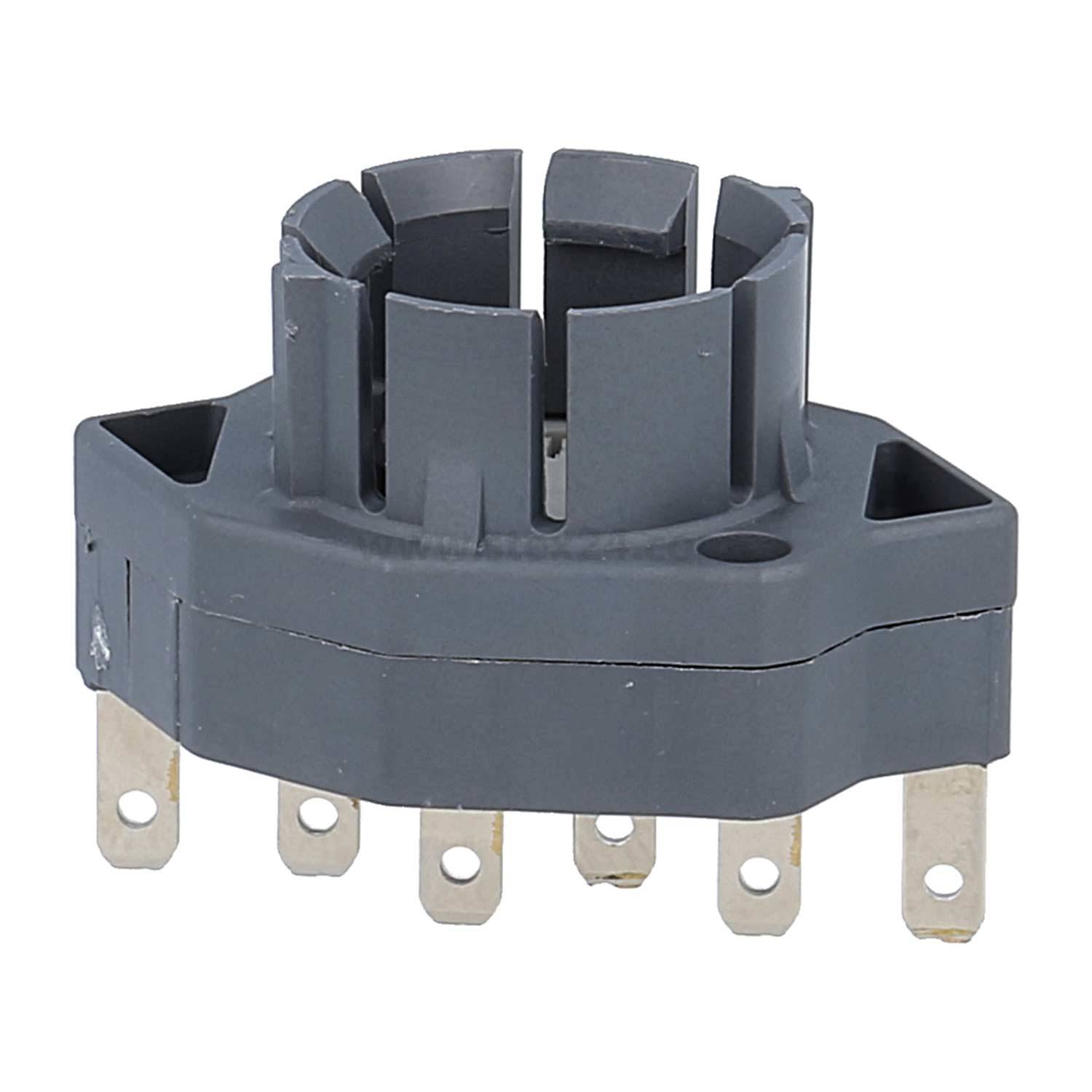 Eine 8-polige Oktalsockel in grau, mit Metallanschlüssen an der Basis, verwendet zum Befestigen von Vakuumröhren in elektronischen Geräten.