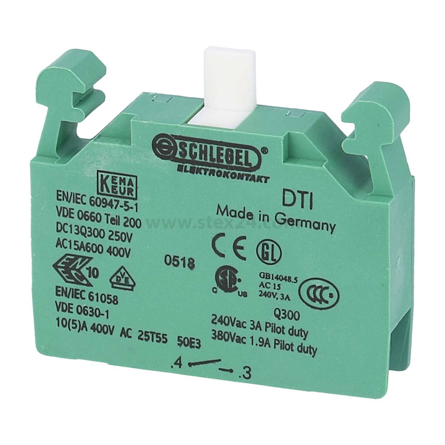 Grüne Schlegel elektronische Komponente mit Beschriftungen 'EN/IEC 60947-5-1', 'Made in Germany'. Enthält Spannungsangaben und Konformitätssymbole.