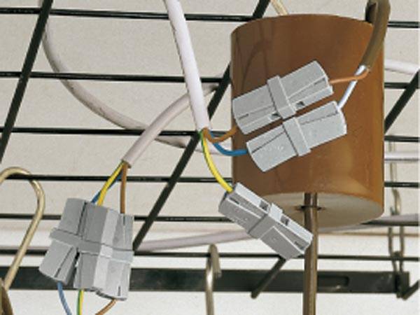 Wago - Verbindungsklemme - Leuchtenklemme - 2.5 mm - 2 starr - 1 flexibel - 105° - weiß - 10er Pack