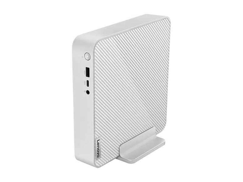 Ein kompakter, weißer Lenovo-Desktop-Computer, der auf einer minimalistischen Basis steht und USB-Anschlüsse sowie eine strukturierte Oberfläche an seiner Frontplatte aufweist.