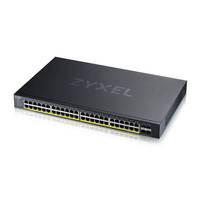 Schwarzer ZyXEL-Netzwerk-Switch mit mehreren Ethernet-Anschlüssen auf der Vorderseite, isoliert auf weißem Hintergrund dargestellt.
