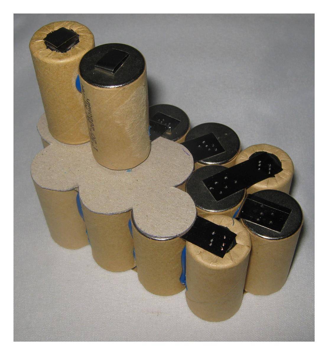 Akkupack für TCM / FERM 245013B - 18 Volt 3000mAh / 54,00Wh - Ni-MH zum Selbsteinbau