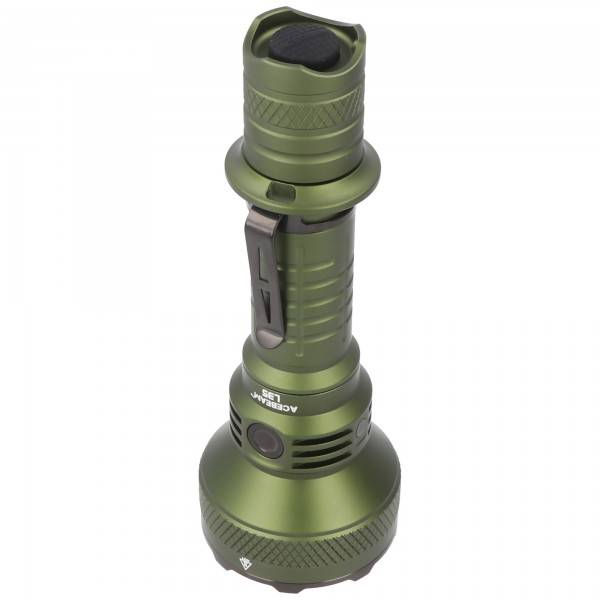 AceBeam L35 LED-Taschenlampe mit max. 5.000 Lumen und bis zu 480 Meter, grün, mit Akku