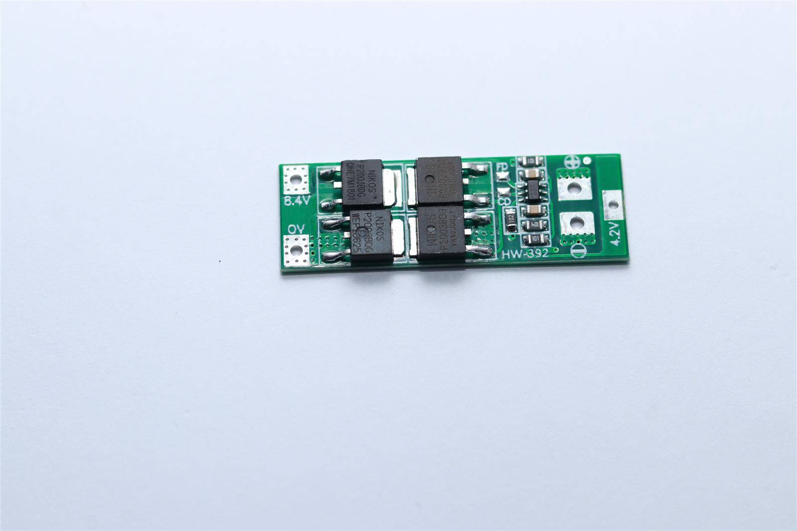 BMS - HW-392 - 45 x 15 x 4mm - 7,4 Volt 2S / 20A