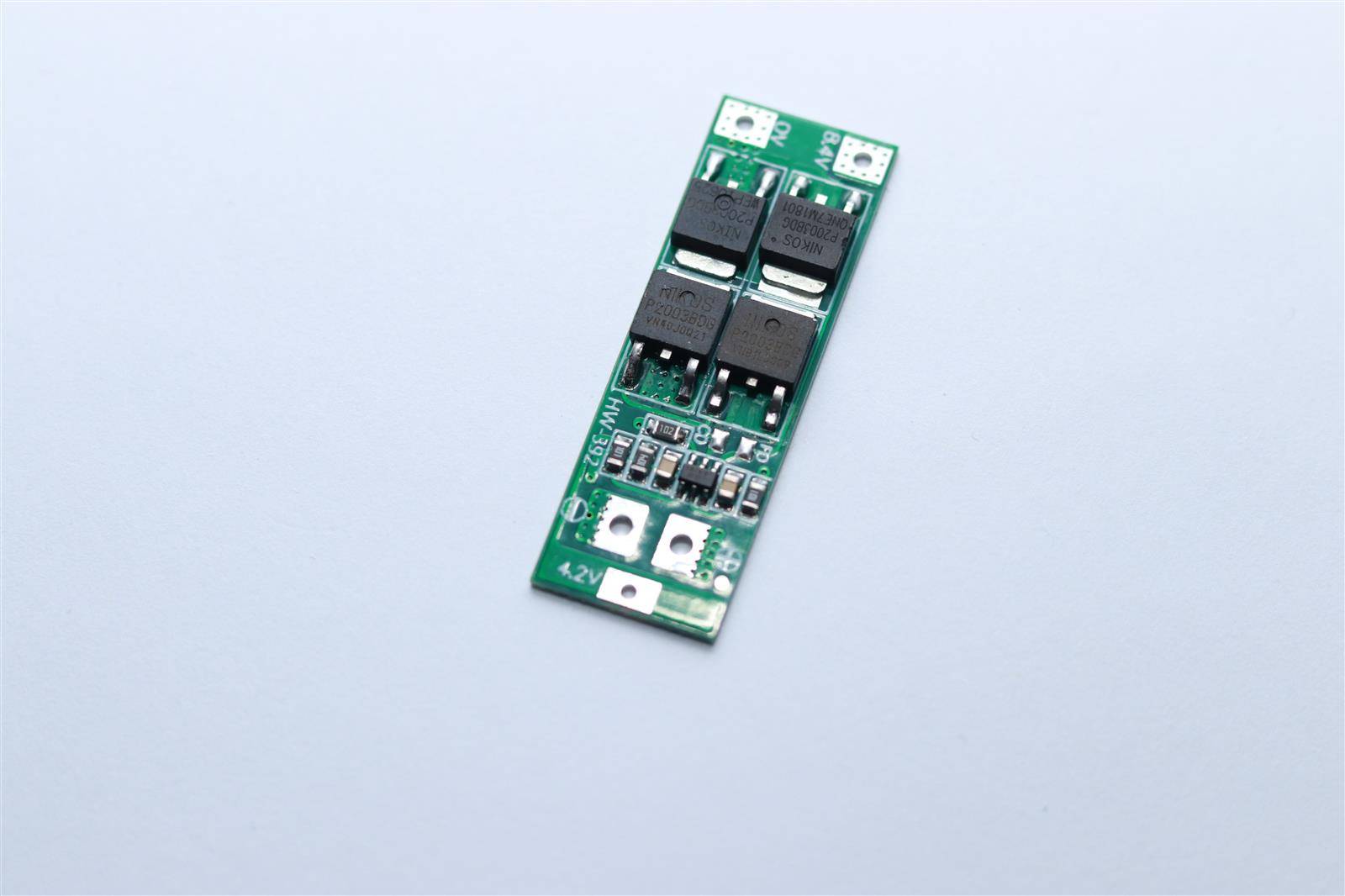 BMS - HW-392 - 45 x 15 x 4mm - 7,4 Volt 2S / 20A