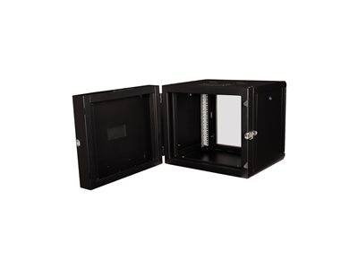 Ein schwarzer, offener Wandmontage-Netzwerkschrank, der sein Inneres zeigt und Rackplatz für die Installation von Netzwerkgeräten offenbart.