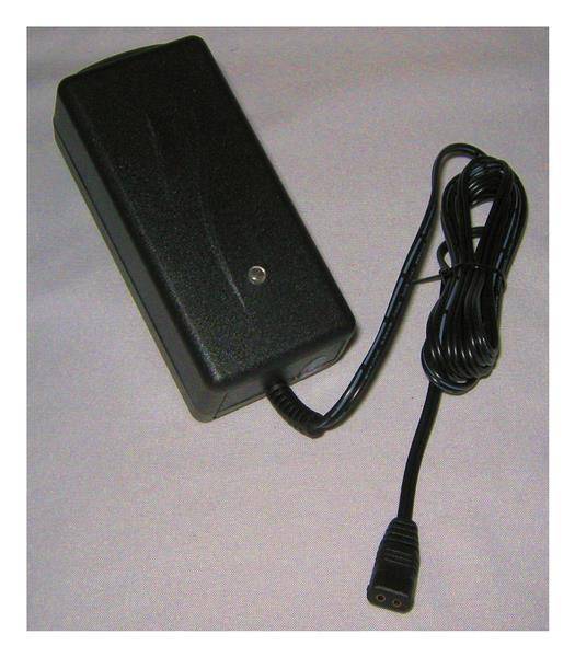 mascot - 2240LI-4 - Li-Ion Ladegerät für 4S Pack - 16,8 Volt 0,9A