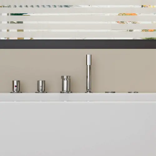 BADEWANNE AMBER - Ausführung: Mit Whirlpool Funktion BADEWANNE AMBER - Ausführung: Mit Whirlpool Funktion