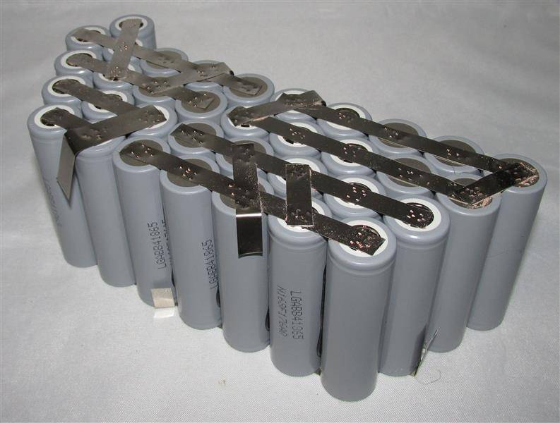 Akkupack für Panterra 7ICMR18/65-5 - 25 Volt Li-Ion - zum Selbsteinbau 17000mAh / 425,00Wh - Li-Ion