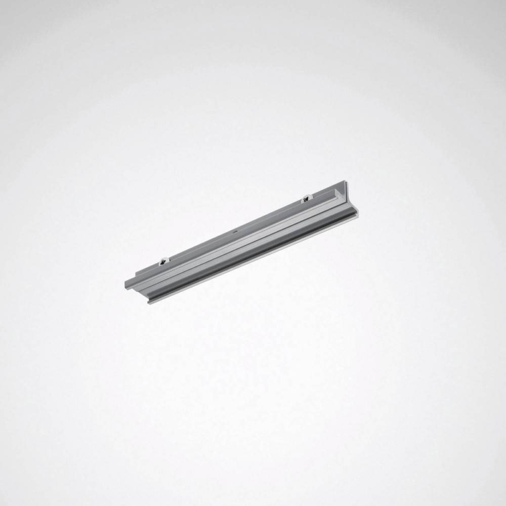 Eine silberne, rechteckige Metallschiene mit Rillen und Löchern, möglicherweise Teil eines Schiebesystems oder einer Befestigungsvorrichtung, auf einem einfarbigen Hintergrund.