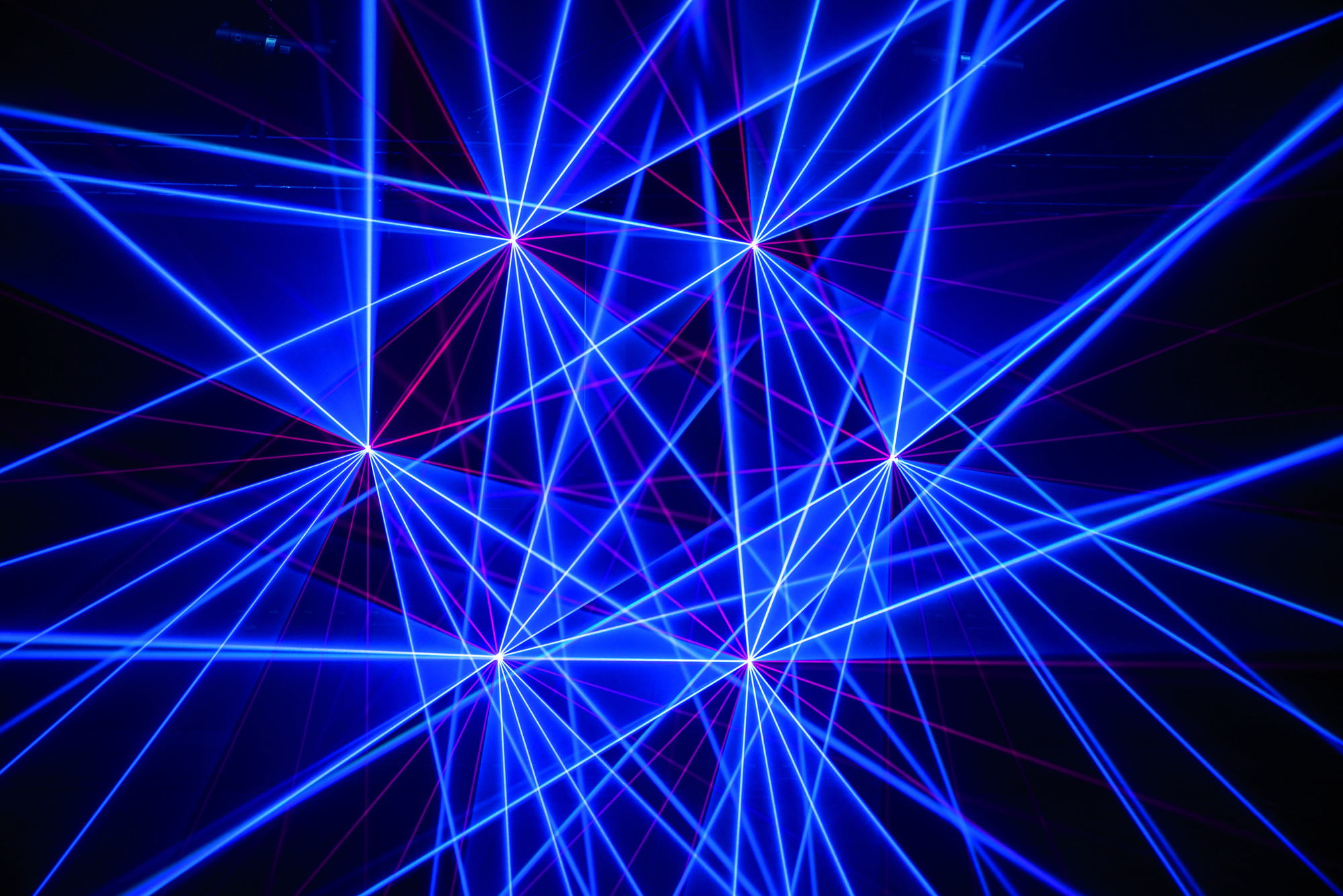 Showtec Galactic RGB-6-751 675 mW 6-Strahl Full Colour Fat Beam Laser