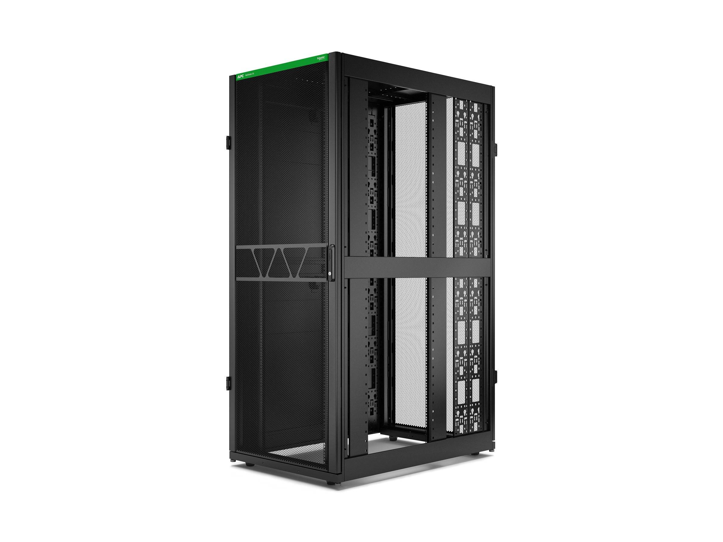 Offener schwarzer Server-Rack-Schrank mit vorderer Glastür und seitlichen Lüftungsöffnungen, leer auf weißem Hintergrund dargestellt.
