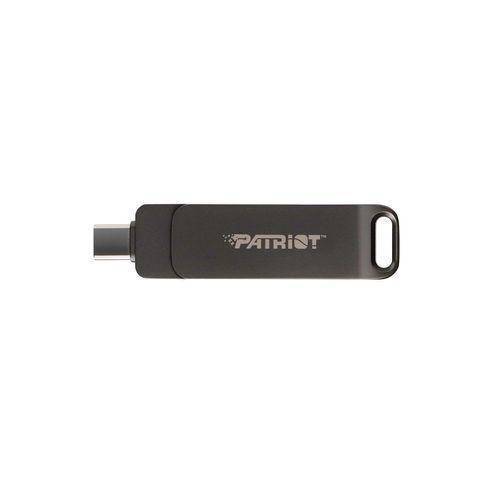 Black Patriot USB-Stick mit USB-C-Anschluss und Schlüsselanhänger-Schlitz auf weißem Hintergrund.