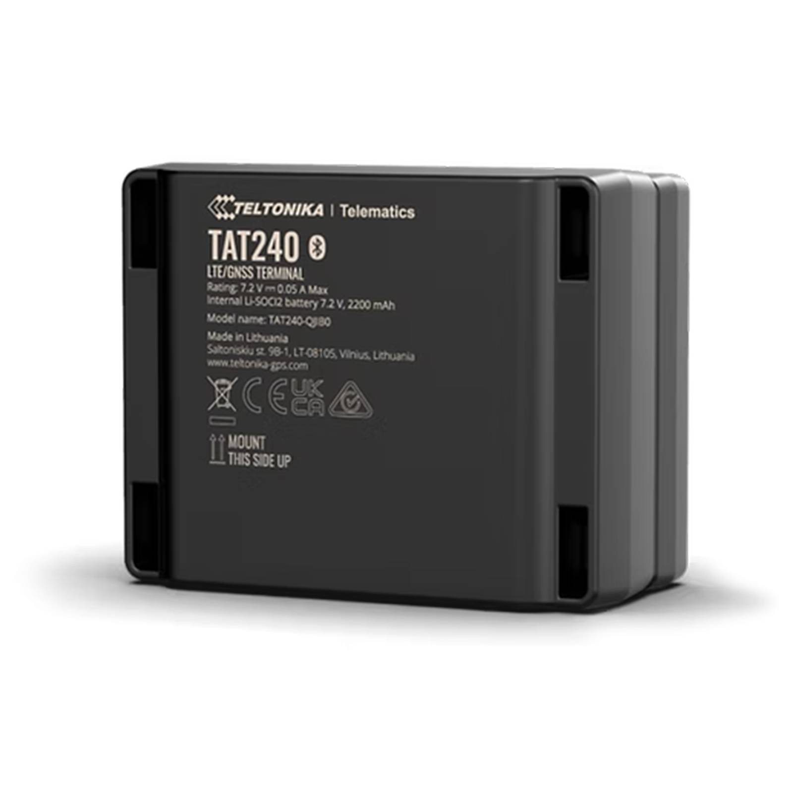 Schwarzes Teltonika TAT240 LTE/GNSS-Telematik-Tracking-Gerät in Frontalansicht mit Produktkennzeichnung und Montageorisachtenungstext.