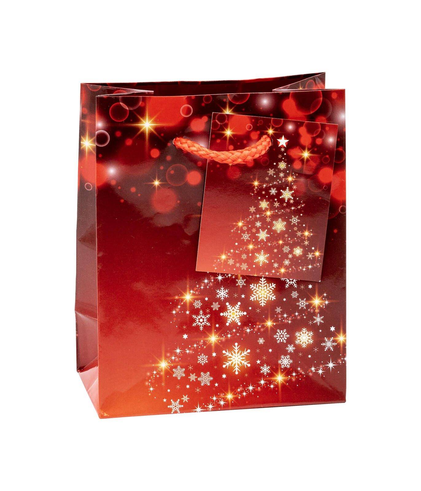 Rote Geschenktasche mit Schneeflocken- und Sternmuster, orangefarbene Seilgriffe, auf weißem Hintergrund.