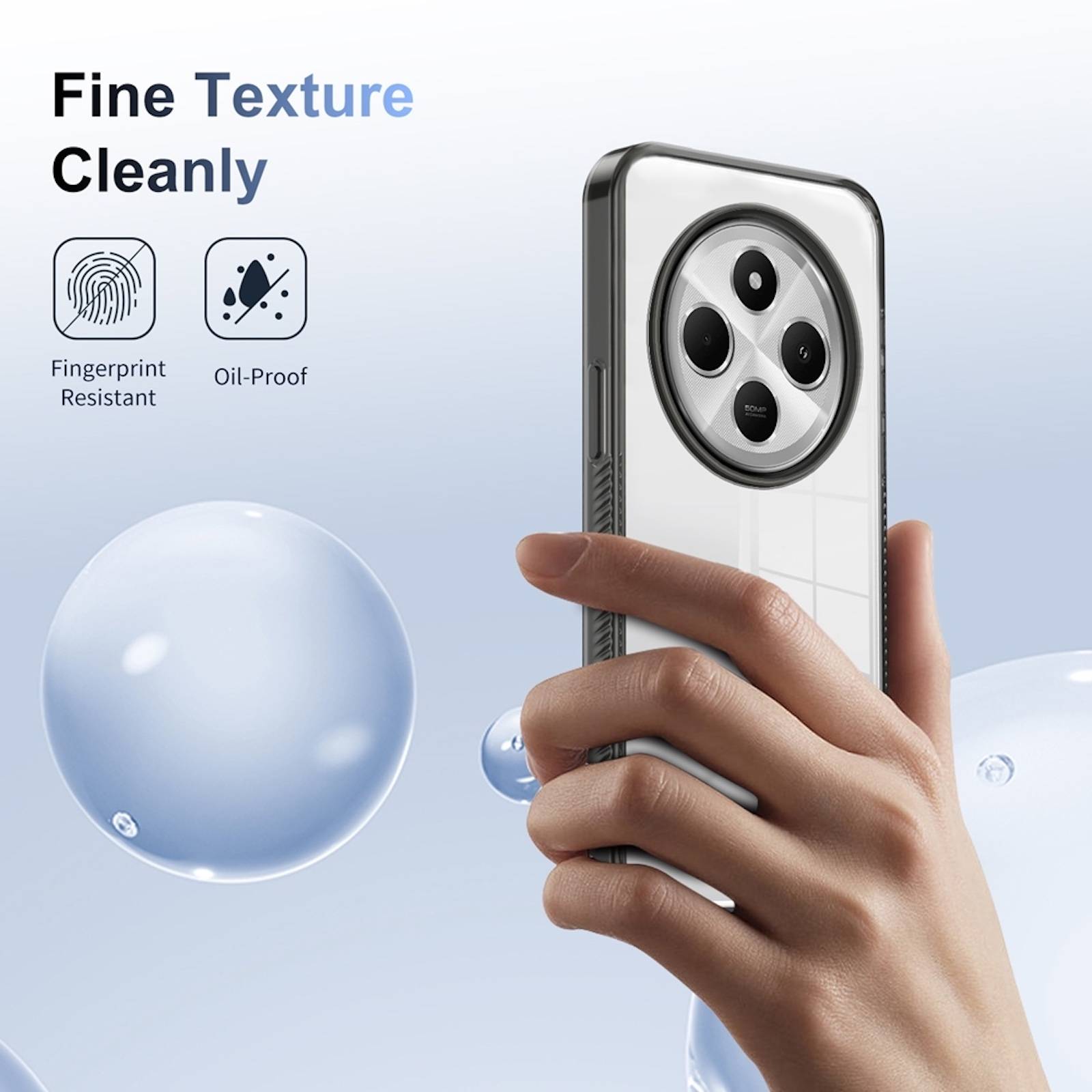 Anzeige, die eine Hand zeigt, die ein Smartphone mit einem Triple-Kamera-Modul hält; der Text lautet „Feine Textur Sauber