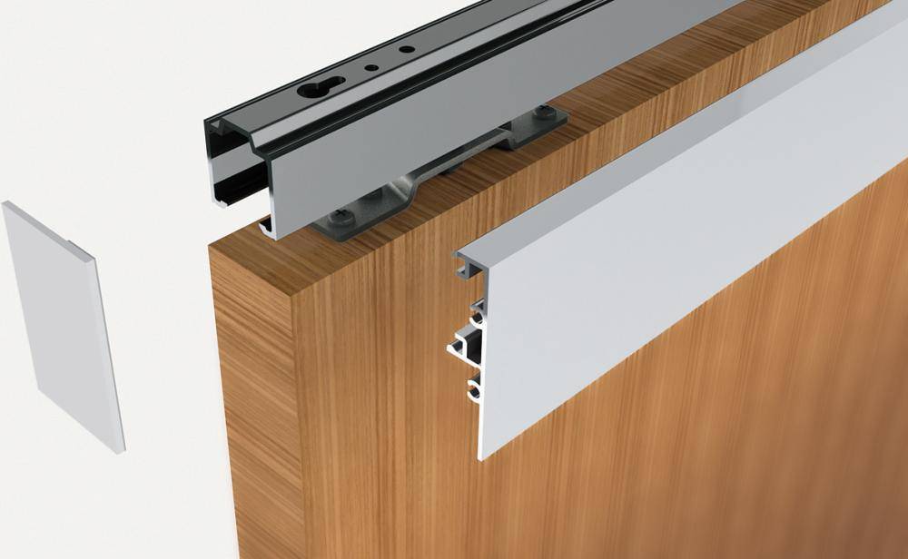 HELM Blende z.Aufklipsen EV1 eloxiert, 2100 mm - Artikel: 4041518168208