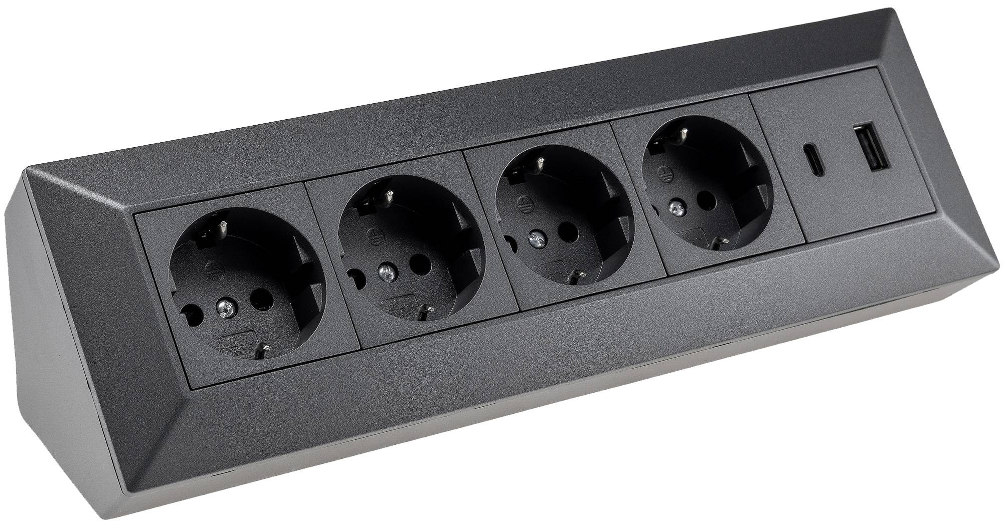 Ein schwarzes Stromverteilerset mit vier europäischen Steckdosen, das zum Anschließen mehrerer Geräte an eine Stromquelle verwendet wird.