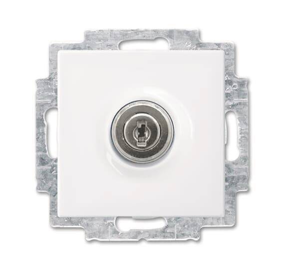 BJ SCHUKO Steckdose 20 EUKBSL-914-101 Klappd.+Schloss gleiche aws balance Install.Baumaterial