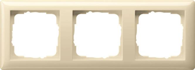 Eine beige Wand mit einem quadratischen, weißen, leeren Bilderrahmen in der Mitte.