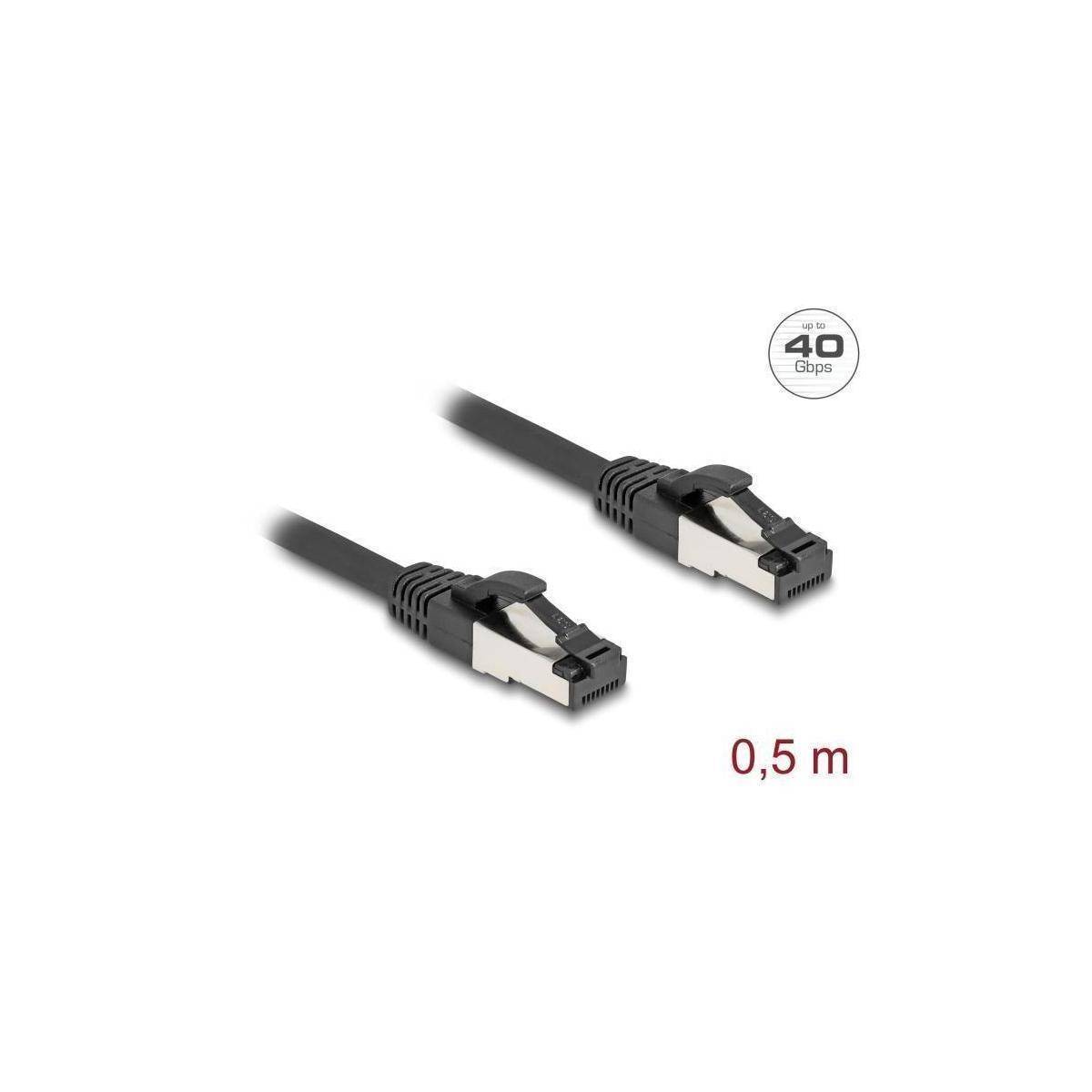 Ethernet-Kabel, 0,5 Meter lang, schwarz, mit RJ45-Anschlüssen. Fähig zur Datenübertragung von 40 Gbps.