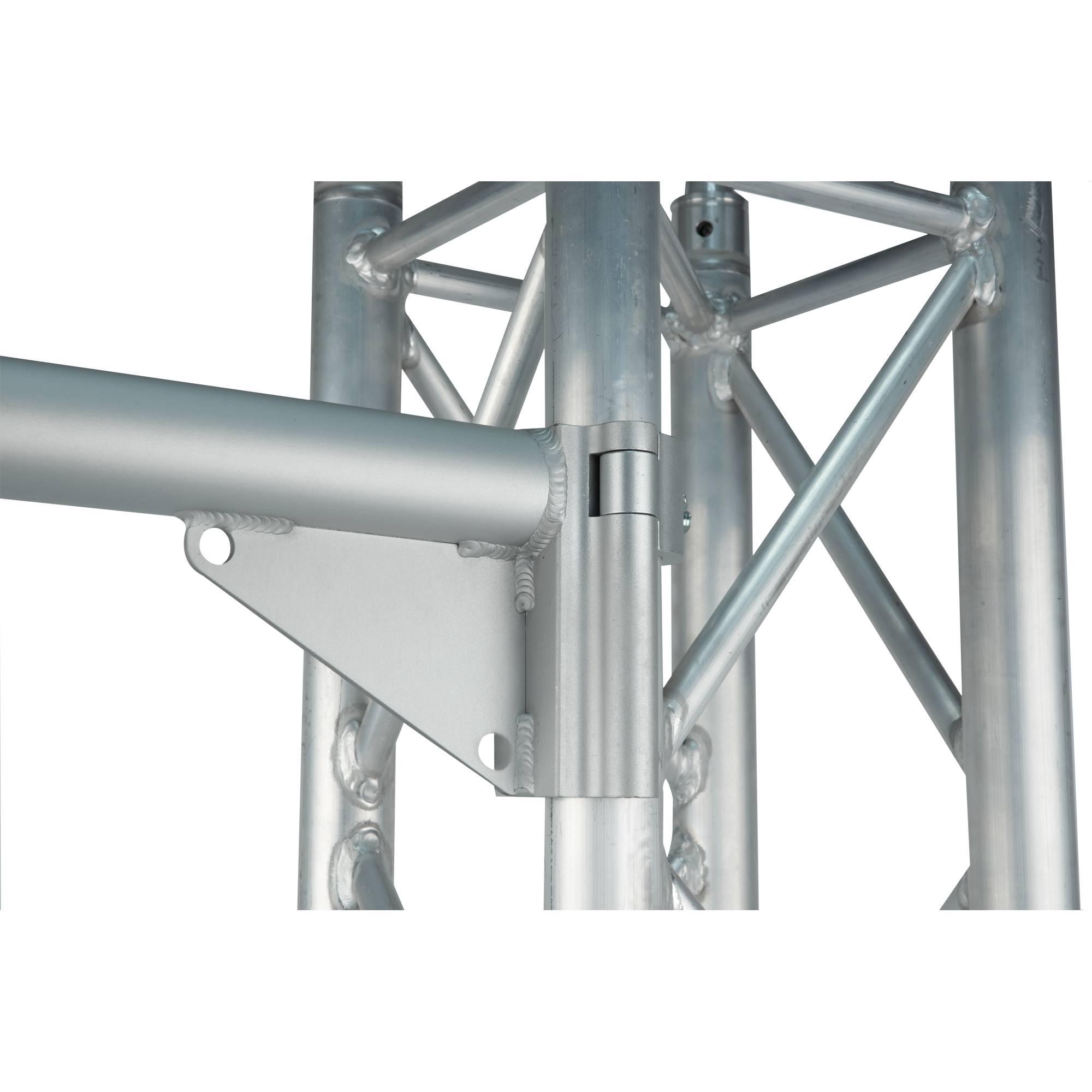 Nahaufnahme einer Metallgerüststruktur, die mehrere miteinander verbundene Stahlrohre und Verbindungselemente zeigt und dabei Unterstützungs- und Stabilitätsmerkmale hervorhebt.