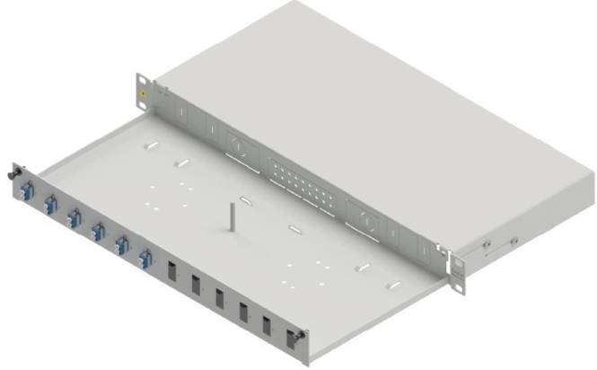 Graues Metallregal oder Rack-Montagegerät mit mehreren Steckplätzen und zwei blauen Steckverbindern auf der linken Seite, geeignet für elektronische Geräte.