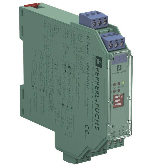 Pepperl+Fuchs KFD2-SR2-Ex2.W Eingangsicherungsbarriere mit grünem Gehäuse und Anschlussklemmen, verwendet in der Industrieautomation.