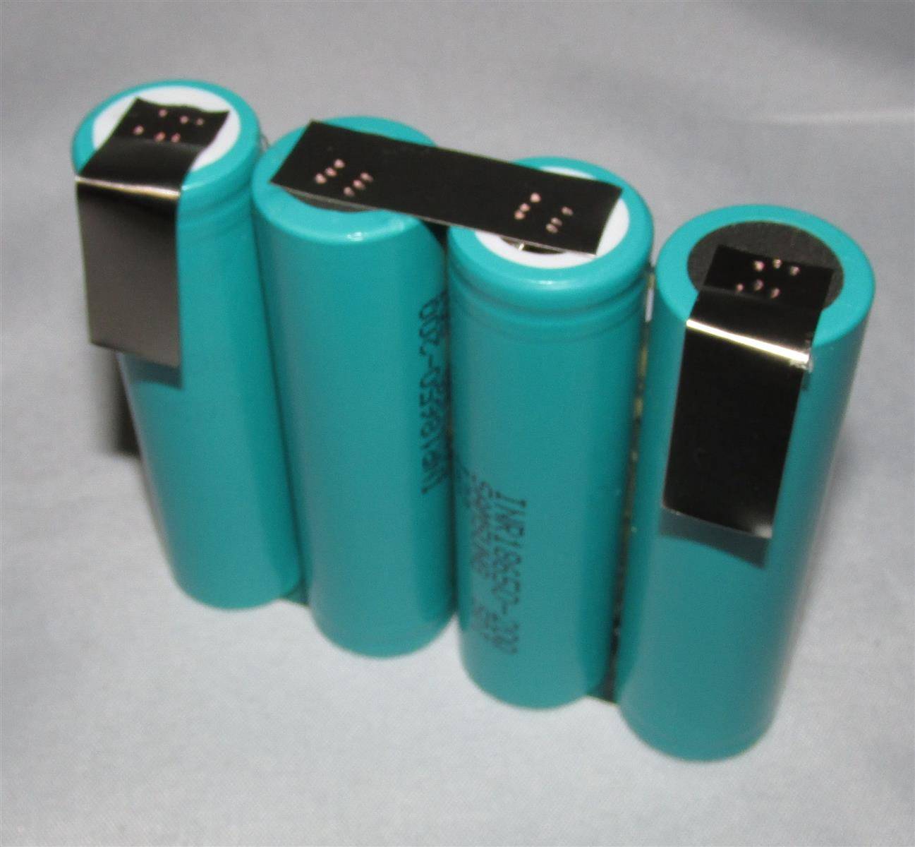 Akkupack für RYOBI BPL1414 / AEG L1414R / WORKZONE WZAS 14,4/1 Li 45.113.26 - 14,4 Volt Li-Ion zum Selbsteinbau 2000mAh / 28,80Wh - Li-Ion